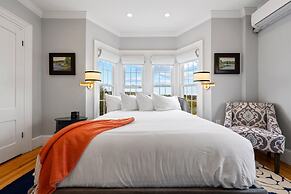 Topside Inn