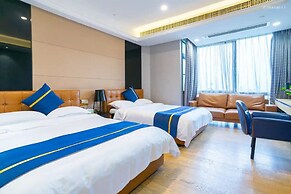 Weekend International Apartment