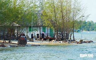 Dugong Bay Phu Quoc Ham Ninh Fishing Village Resort