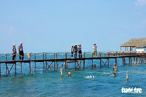 Dugong Bay Phu Quoc Ham Ninh Fishing Village Resort