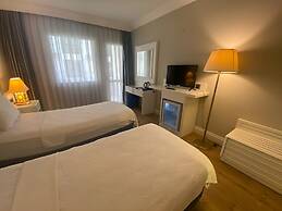 Mara Palas Hotel