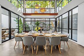 Elio Villa by Kozystay