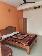 Sri Vinayaka Lodge