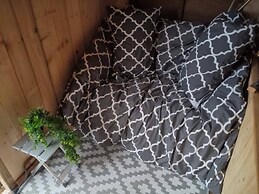 Llandovery - Cabin - Sleeps 2 - Parking - Garden