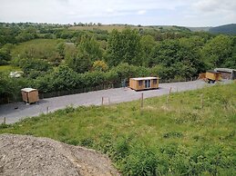 Llandovery - Cabin - Sleeps 2 - Parking - Garden