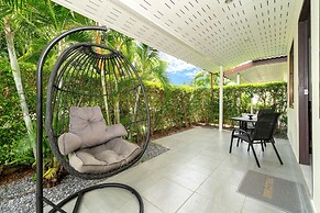 NaiHarn Private Oxavia Garden Bungalows