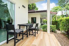 NaiHarn Private Oxavia Garden Bungalows