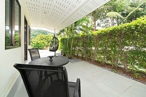 NaiHarn Private Oxavia Garden Bungalows