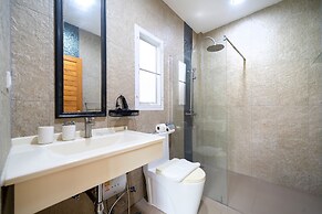 NaiHarn Private Oxavia Garden Bungalows