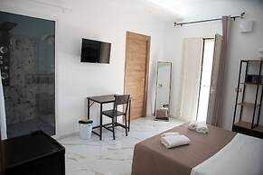 La Dolce Vita Rooms & Suites