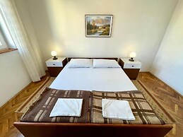 Apartment Luky 7