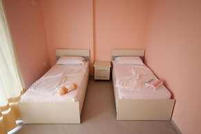 Ideal Holiday Apartments