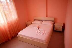 Ideal Holiday Apartments