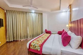 Everest Hotel Manali