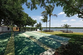 Waterfront Retreat in Longboat Key