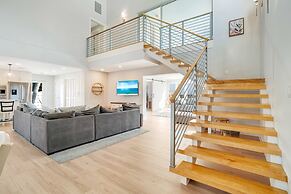 Sarasota Waterfront Pool Home With Dock