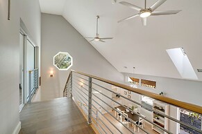 Sarasota Waterfront Pool Home With Dock