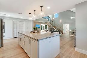 Sarasota Waterfront Pool Home With Dock