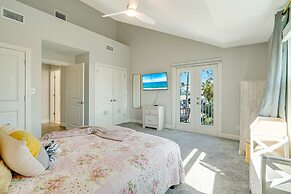 Sarasota Waterfront Pool Home With Dock