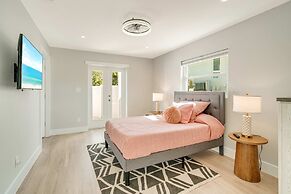 Sarasota Waterfront Pool Home With Dock