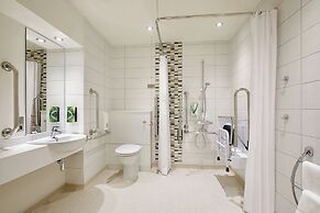 Premier Inn Guernsey St Peter Port - Admiral Park