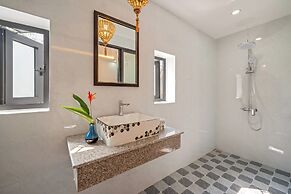 Signature Blue Ocean Villa Hoi An