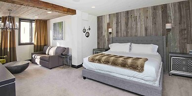 Contemporary 3 Bedroom Ski In, Ski Out Condo in the Heart of Beaver Cr