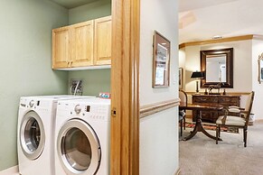 Ski in, Ski out 3 Bedroom in Beaver Creek Village With Excellent Mount