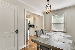 < 2 Mi to Uptown Charlotte: Home w/ Large Yard!