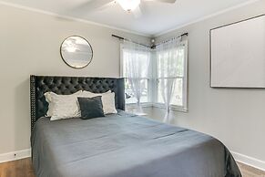 < 2 Mi to Uptown Charlotte: Home w/ Large Yard!