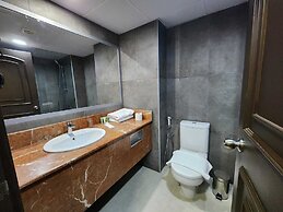 Phoenicia Hotel-Hoora