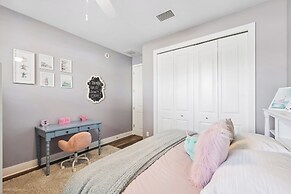 Sleek Home w/ Hot Tub, Koi Pond & Yard in Seminole