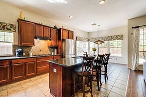 Near Cynthia Woods Mitchell Pavilion: Family Home!