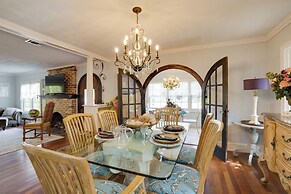 Home 2 Mi to Dtwn Mt Dora w/ Shared Hot Tub!