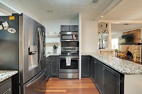 Home 2 Mi to Dtwn Mt Dora w/ Shared Hot Tub!