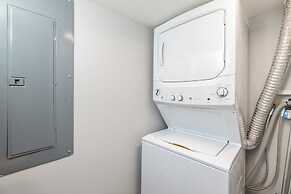 Steps to Beach: Lake-view Laconia Getaway!