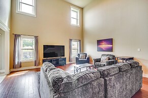 10 Mi to Gulfport Beaches: Family Home w/ Patio