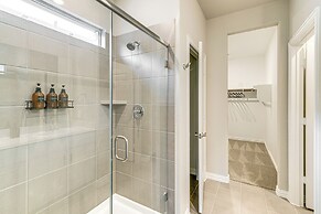 Pool Access: Modern Retreat in Lowry Crossing!