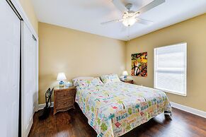 5 Mi to Beach: Family Retreat in Sarasota!