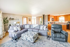 Bay Views & Fire Pit: Peaceful Steuben Getaway!