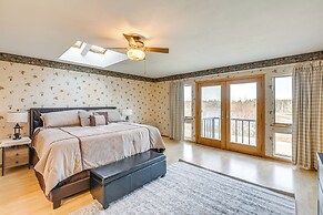 Bay Views & Fire Pit: Peaceful Steuben Getaway!