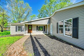 Near Hiking & Fishing: Dale Home w/ Deck!