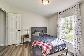 Near Hiking & Fishing: Dale Home w/ Deck!