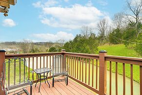 'the Lodge at Crider Creek' Getaway on 140 Acres!