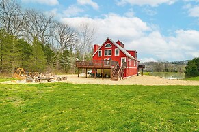 'the Lodge at Crider Creek' Getaway on 140 Acres!