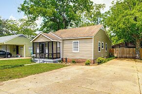 5 Mi to Southern Miss Campus: Unique Family Home!