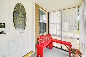 5 Mi to Southern Miss Campus: Unique Family Home!