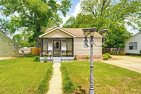 5 Mi to Southern Miss Campus: Unique Family Home!