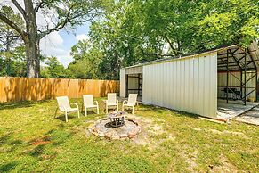 5 Mi to Southern Miss Campus: Unique Family Home!