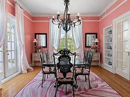 Tranquil Pool Home Near Siesta Key Sarasota